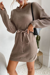 Robe pull en tricot gaufré avec taille nouée